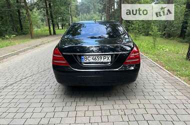 Седан Mercedes-Benz S-Class 2009 в 
