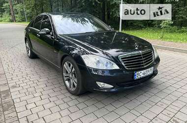Седан Mercedes-Benz S-Class 2009 в 