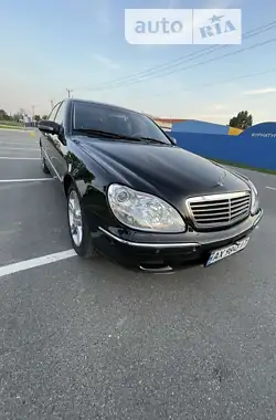 Mercedes-Benz S-Class 2000