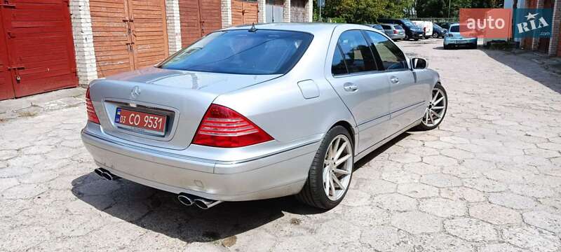 Седан Mercedes-Benz S-Class 2003 в Жовкві
