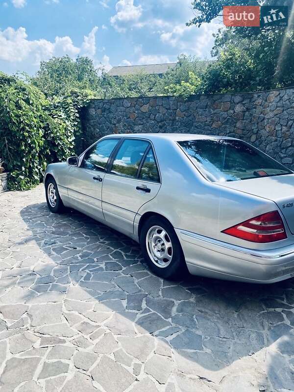 Седан Mercedes-Benz S-Class 1997 в Умані