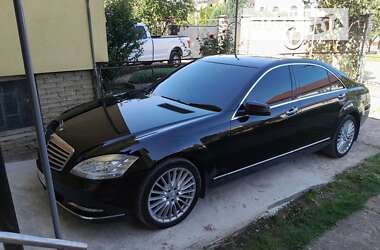 Седан Mercedes-Benz S-Class 2006 в Дрогобыче