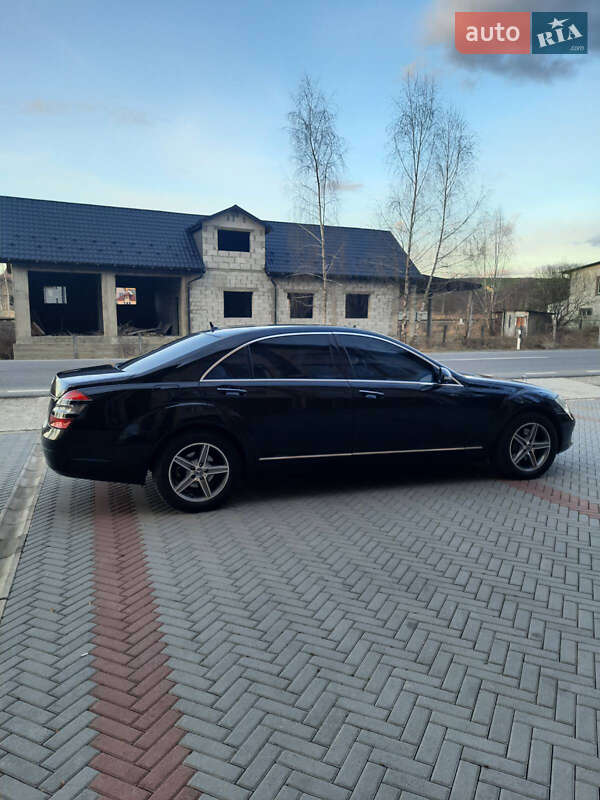 Седан Mercedes-Benz S-Class 2005 в Тячеві