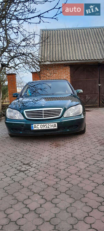 Mercedes-Benz S-Class 2000