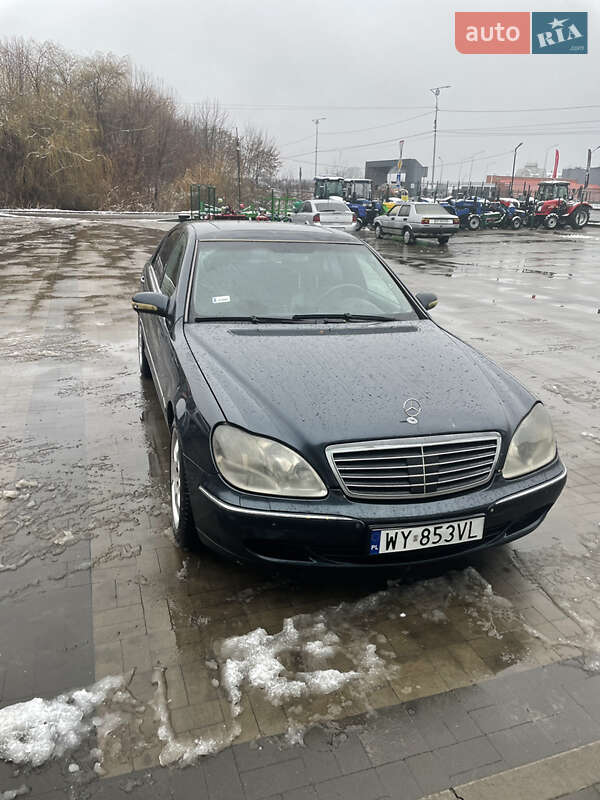 Mercedes-Benz S-Class 2000