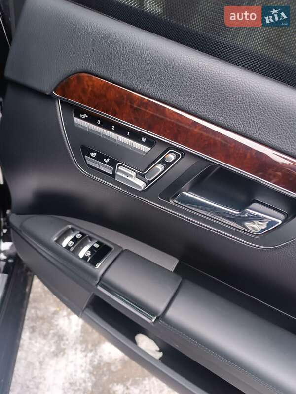 Седан Mercedes-Benz S-Class 2008 в Прилуках