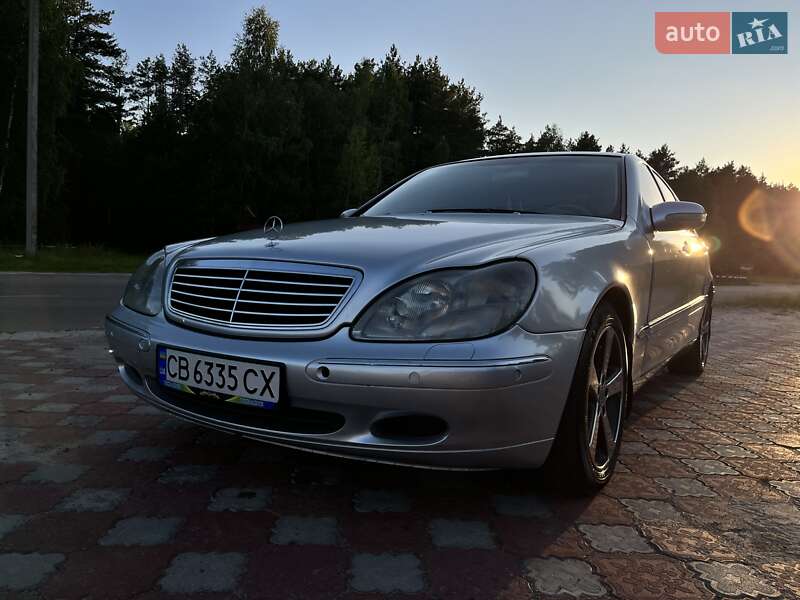 Седан Mercedes-Benz S-Class 2001 в Городне