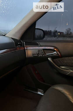 Седан Mercedes-Benz S-Class 2003 в 