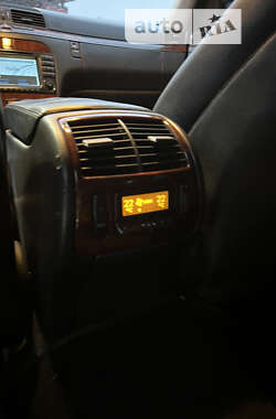 Седан Mercedes-Benz S-Class 2003 в 