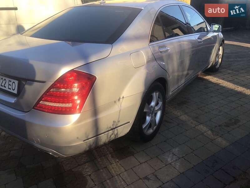 Седан Mercedes-Benz S-Class 2011 в Львове