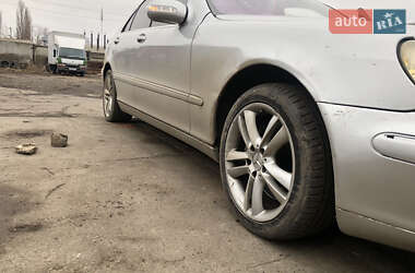 Седан Mercedes-Benz S-Class 2003 в 