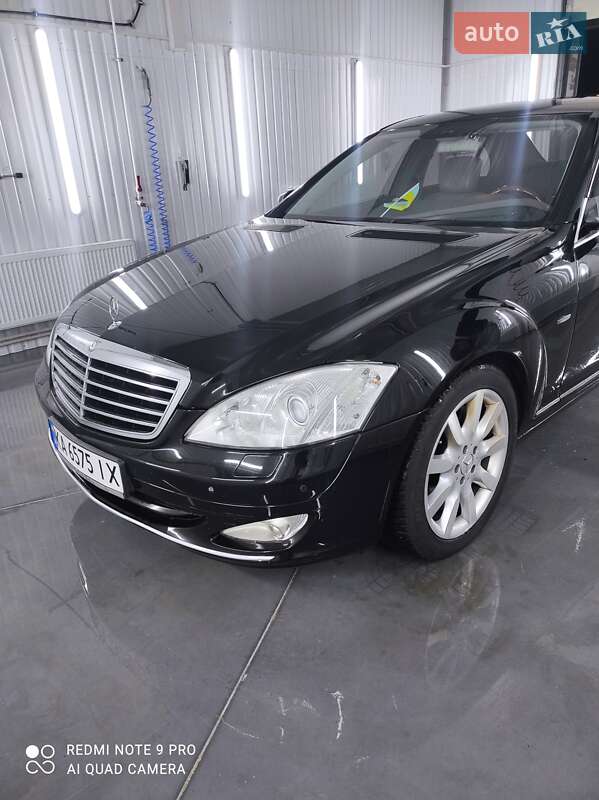 Mercedes-Benz S-Class 2007