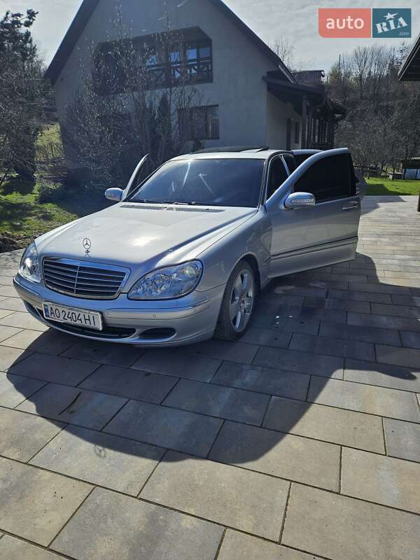 Mercedes-Benz S-Class 2004