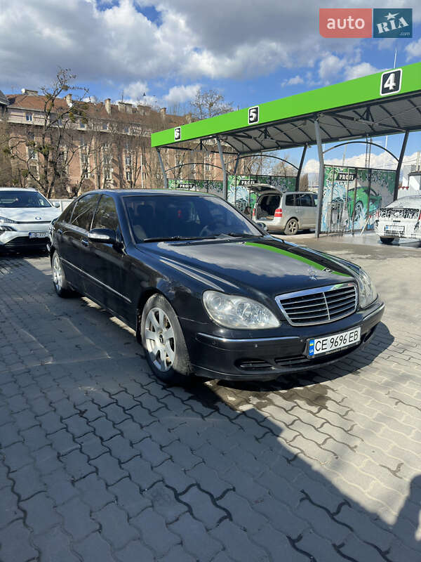 Седан Mercedes-Benz S-Class 2005 в 