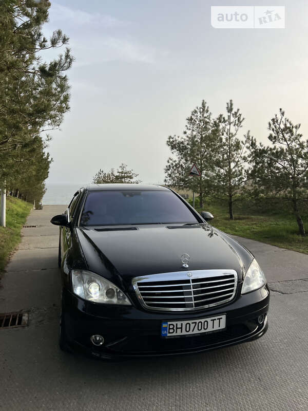 Mercedes-Benz S-Class 2006