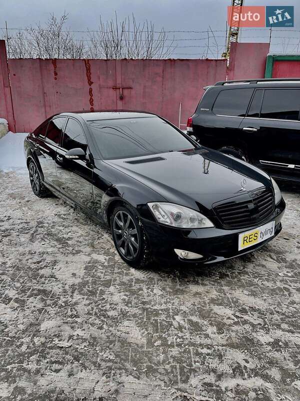 Седан Mercedes-Benz S-Class 2006 в Чорткове