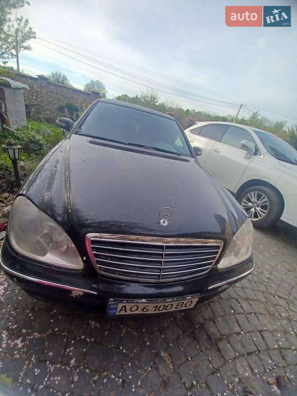 Седан Mercedes-Benz S-Class 2005 в Ужгороде