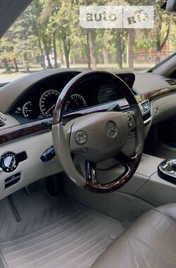 Седан Mercedes-Benz S-Class 2007 в Кривому Розі