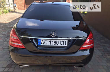 Mercedes-Benz S-Class 2012