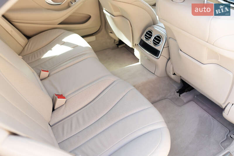 Седан Mercedes-Benz S-Class 2013 в Мукачево