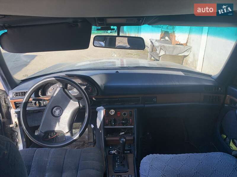 Седан Mercedes-Benz S-Class 1989 в Косові