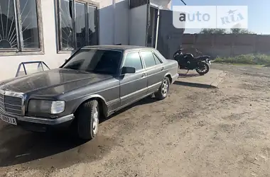 Mercedes-Benz S-Class 1989