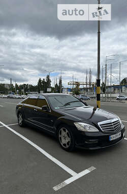 Mercedes-Benz S-Class 2012