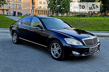 Седан Mercedes-Benz S-Class 2007 в Ровно