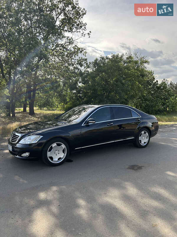 Mercedes-Benz S-Class 2009