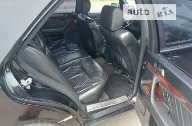 Mercedes-Benz S-Class 1994