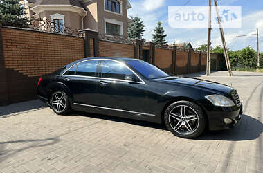 Седан Mercedes-Benz S-Class 2007 в Кривом Роге