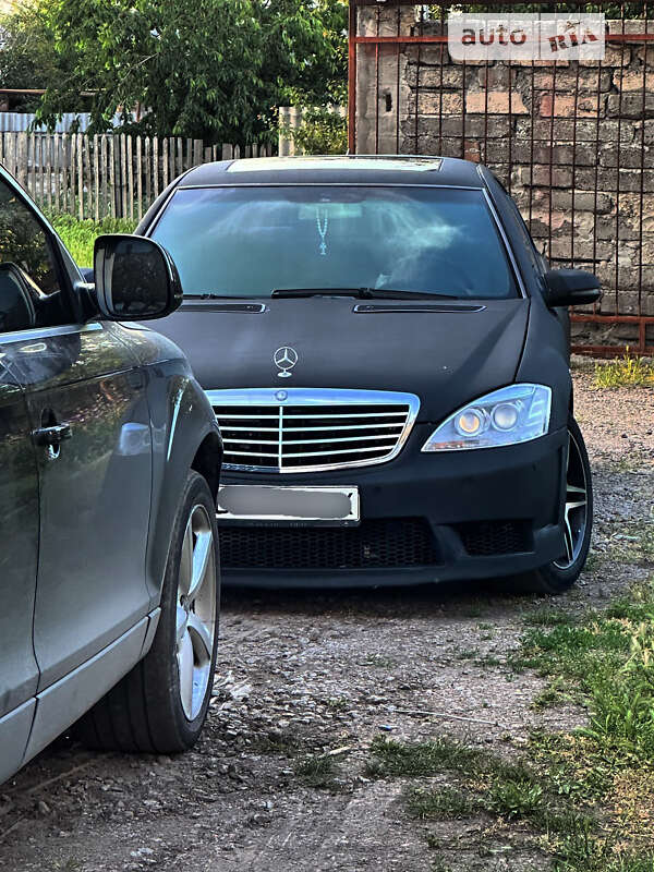 Mercedes-Benz S-Class 2000