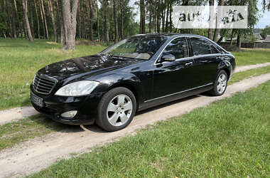 Mercedes-Benz S-Class 2007