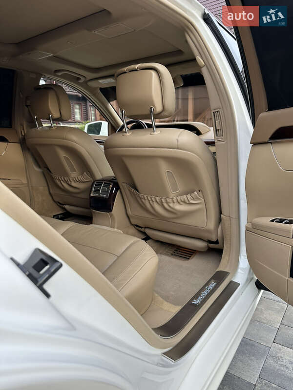 Седан Mercedes-Benz S-Class 2013 в Львові