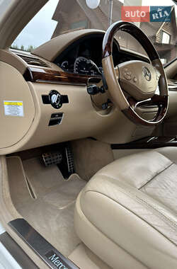Седан Mercedes-Benz S-Class 2013 в 