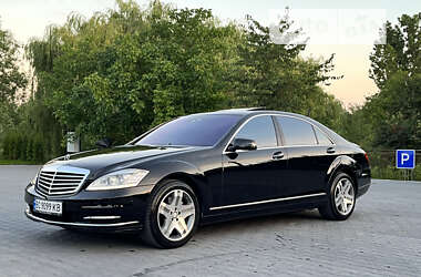 Седан Mercedes-Benz S-Class 2010 в Тернополі