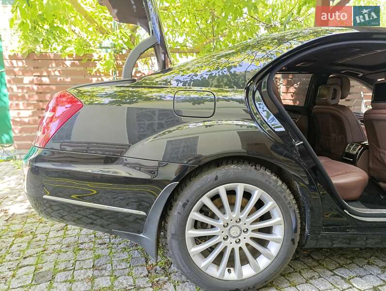 Седан Mercedes-Benz S-Class 2010 в Виннице