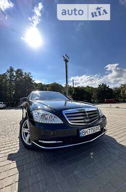 Седан Mercedes-Benz S-Class 2006 в 