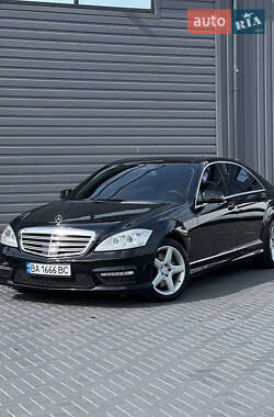 Mercedes-Benz S-Class 2007