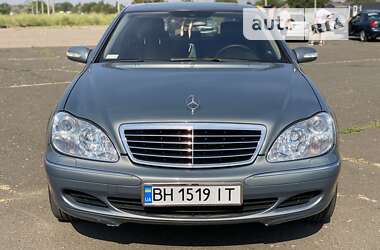 Седан Mercedes-Benz S-Class 2005 в 