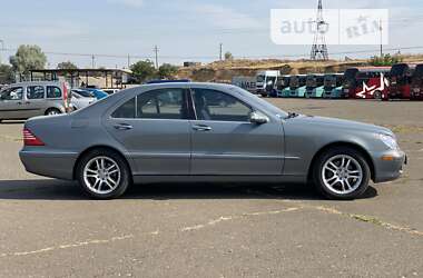 Седан Mercedes-Benz S-Class 2005 в 