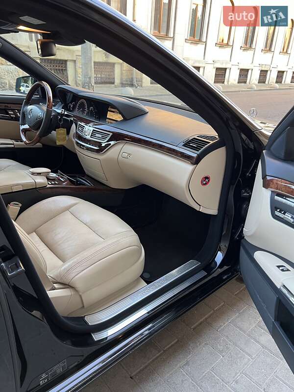 Седан Mercedes-Benz S-Class 2010 в Чернівцях