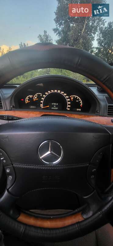 Седан Mercedes-Benz S-Class 2003 в Сумах