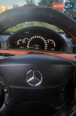 Седан Mercedes-Benz S-Class 2003 в 