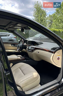 Седан Mercedes-Benz S-Class 2008 в 