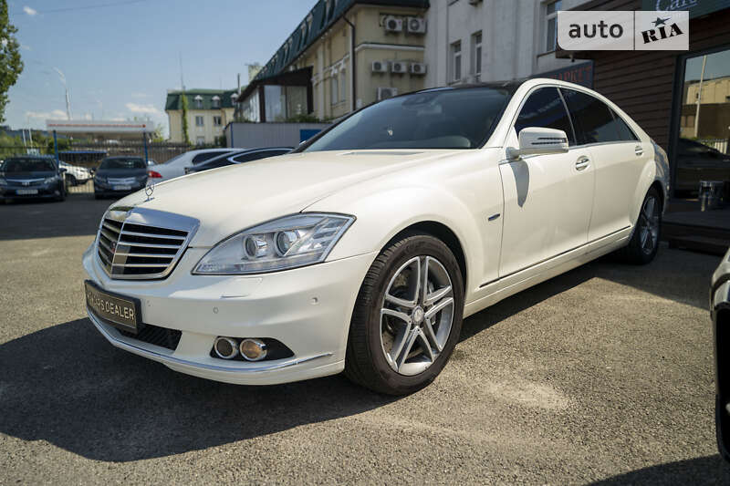 Седан Mercedes-Benz S-Class 2012 в Києві