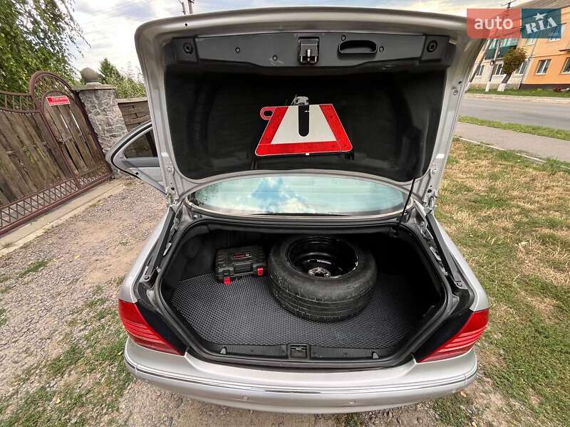 Седан Mercedes-Benz S-Class 1999 в Тростянце