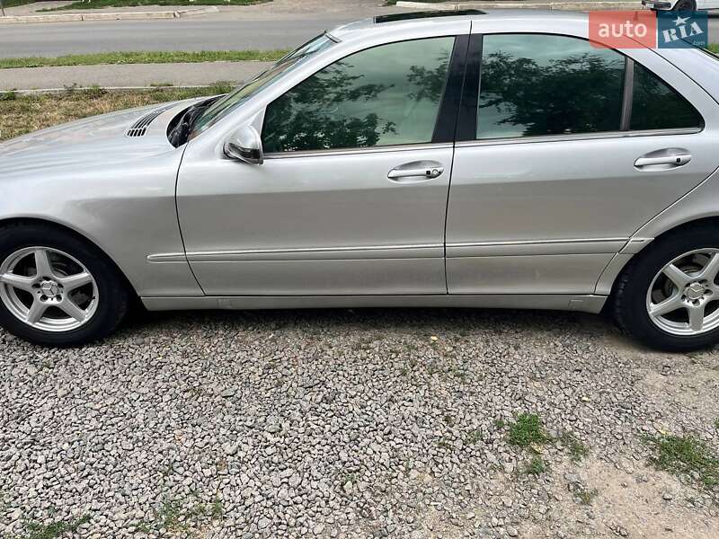 Mercedes-Benz S-Class 1999