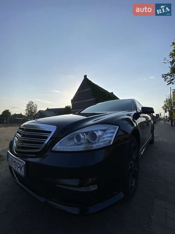Седан Mercedes-Benz S-Class 2006 в Измаиле