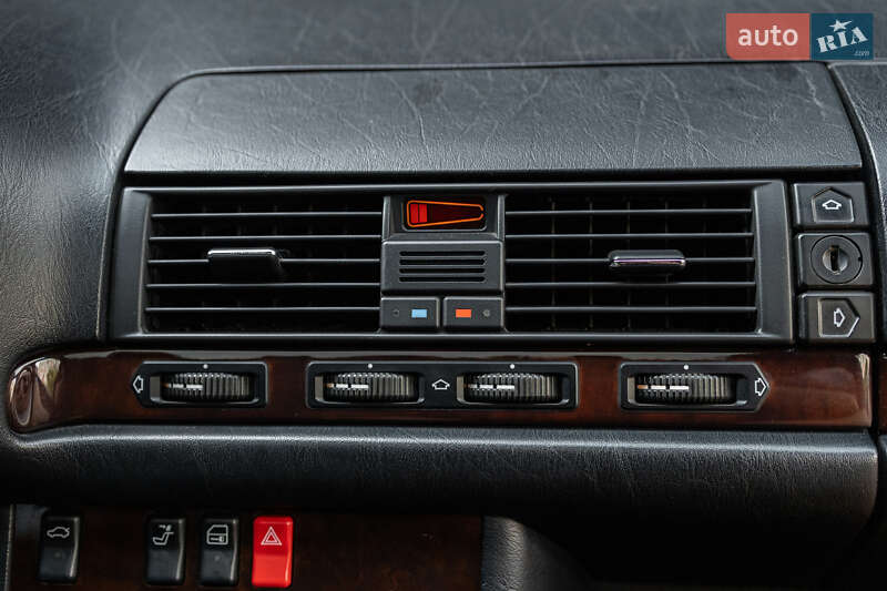 Седан Mercedes-Benz S-Class 1997 в Львове